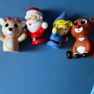 NWOT Rudolph- Christmas Character Finger Puppets Set